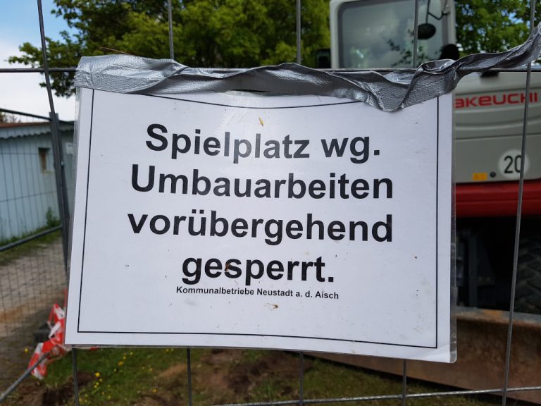 Mehr über den Artikel erfahren Austausch Spielturm hat begonnen
