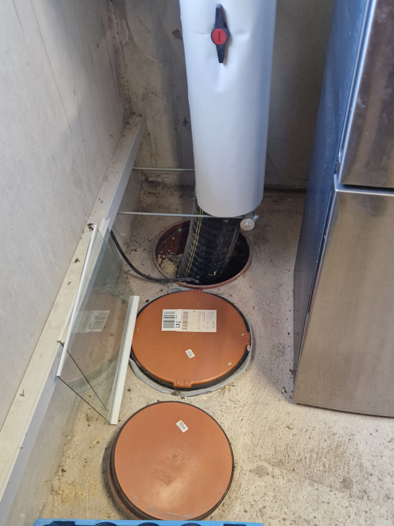 Besuch Heinzhaus in Oberlaimbach - Anschluß Netz