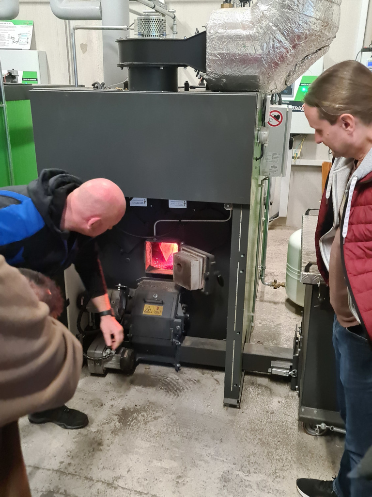 Besuch Heinzhaus in Oberlaimbach - Manueller Betrieb